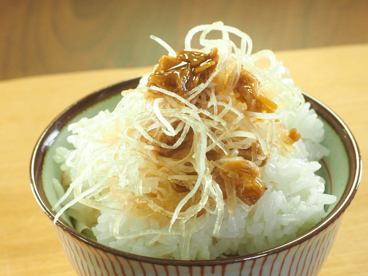 即席でできる！ズボラ飯：節約メニュー刺し身のつま丼